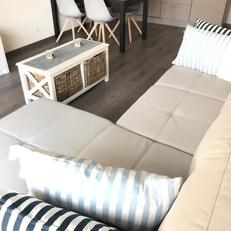 Апартаменти Crystal - Pool & *