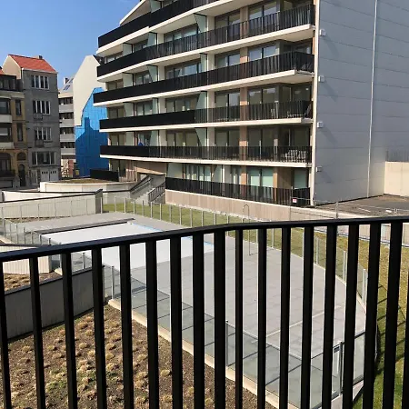 Crystal - Pool & * Ostend
